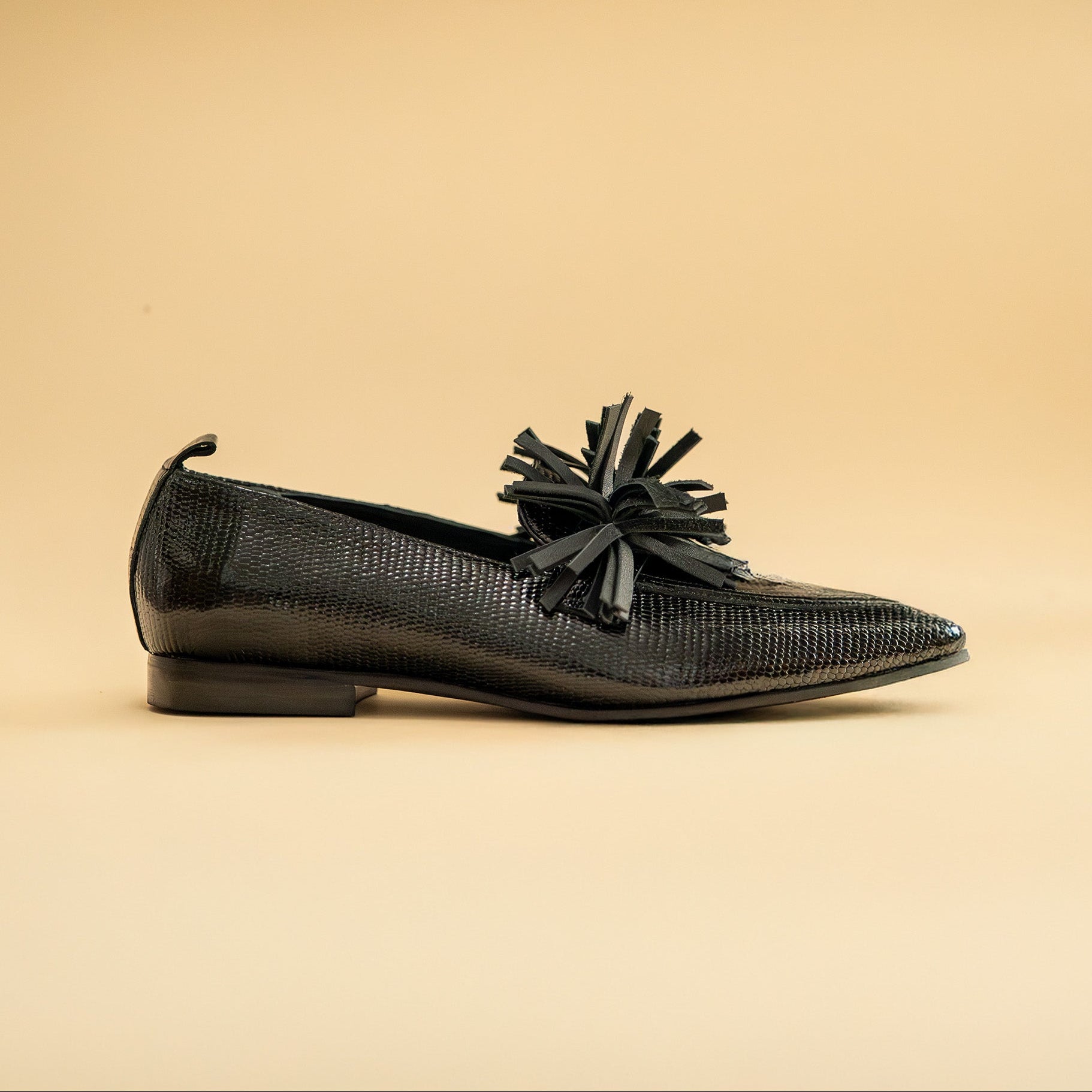 Ballerina Simona Cuero Black Pompón