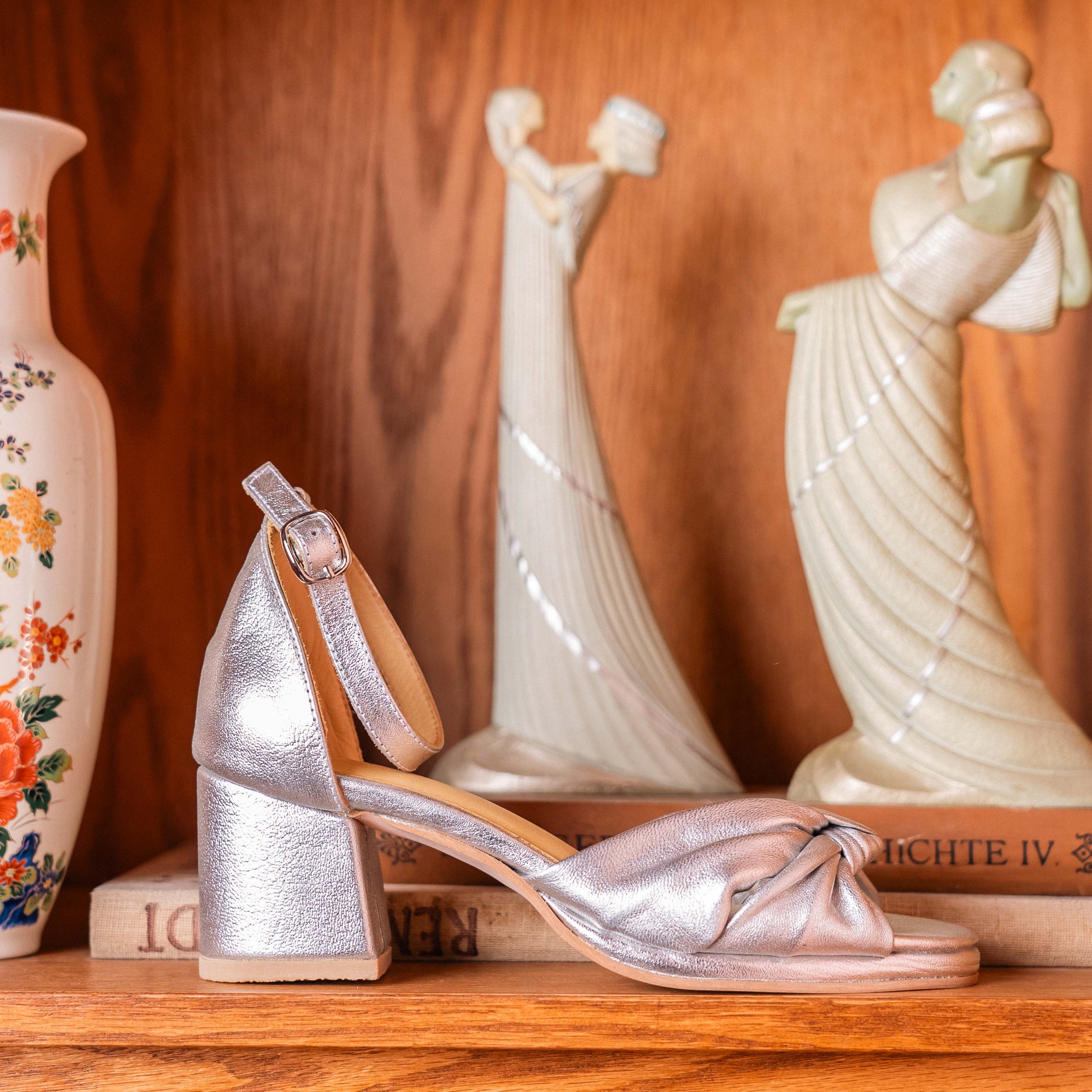 Zapato Cata Plateado