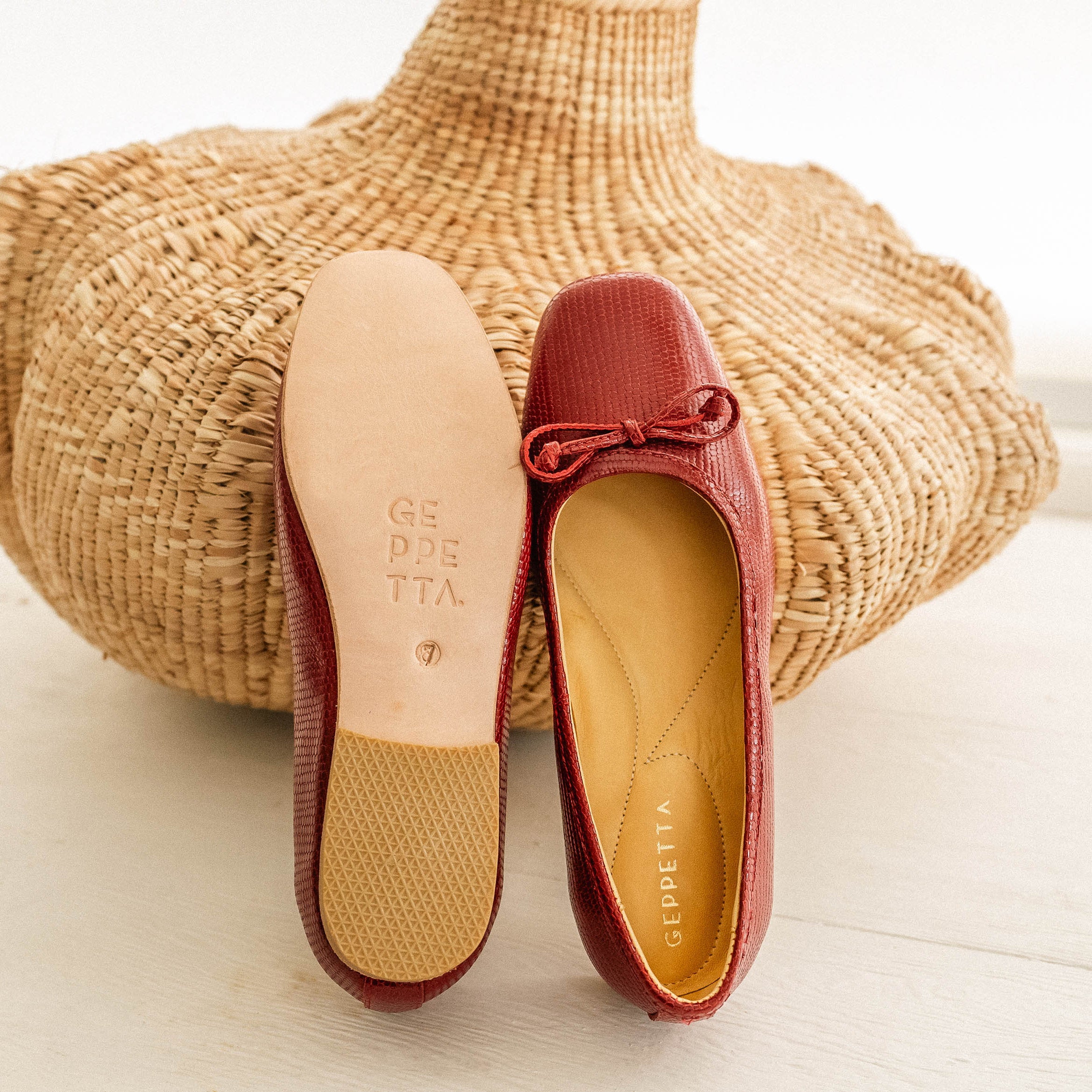 Ballerina Amalia Rojo