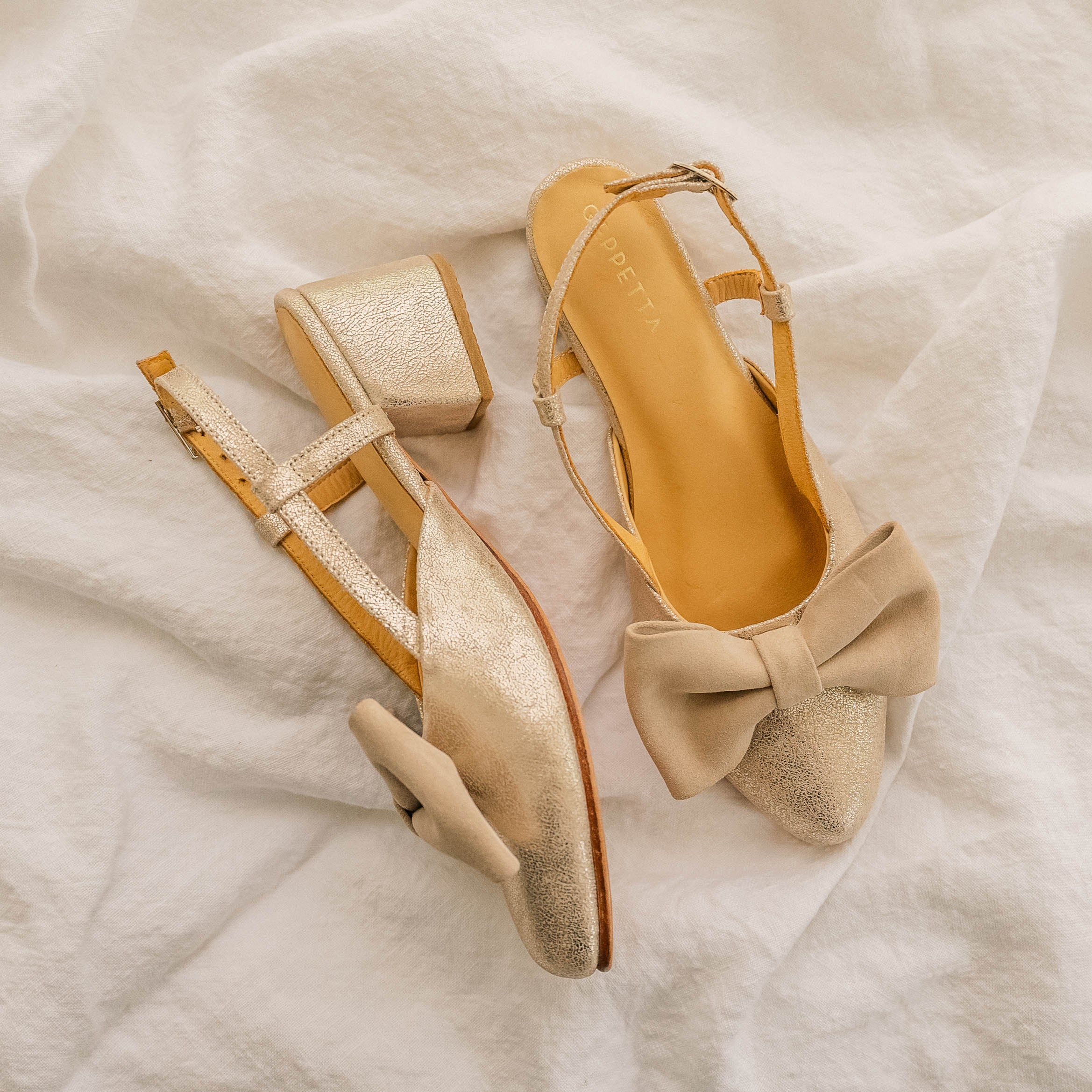 Zapato Leonor Dorado