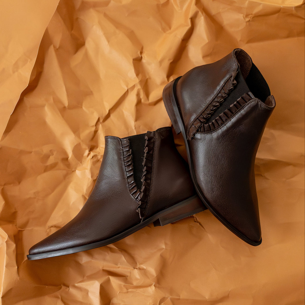 Botin Chelsea Barbs Cuero Brown - 35