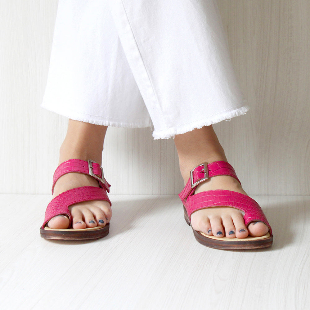 Sandalia Gaby Cuero Croco Fucsia - 35