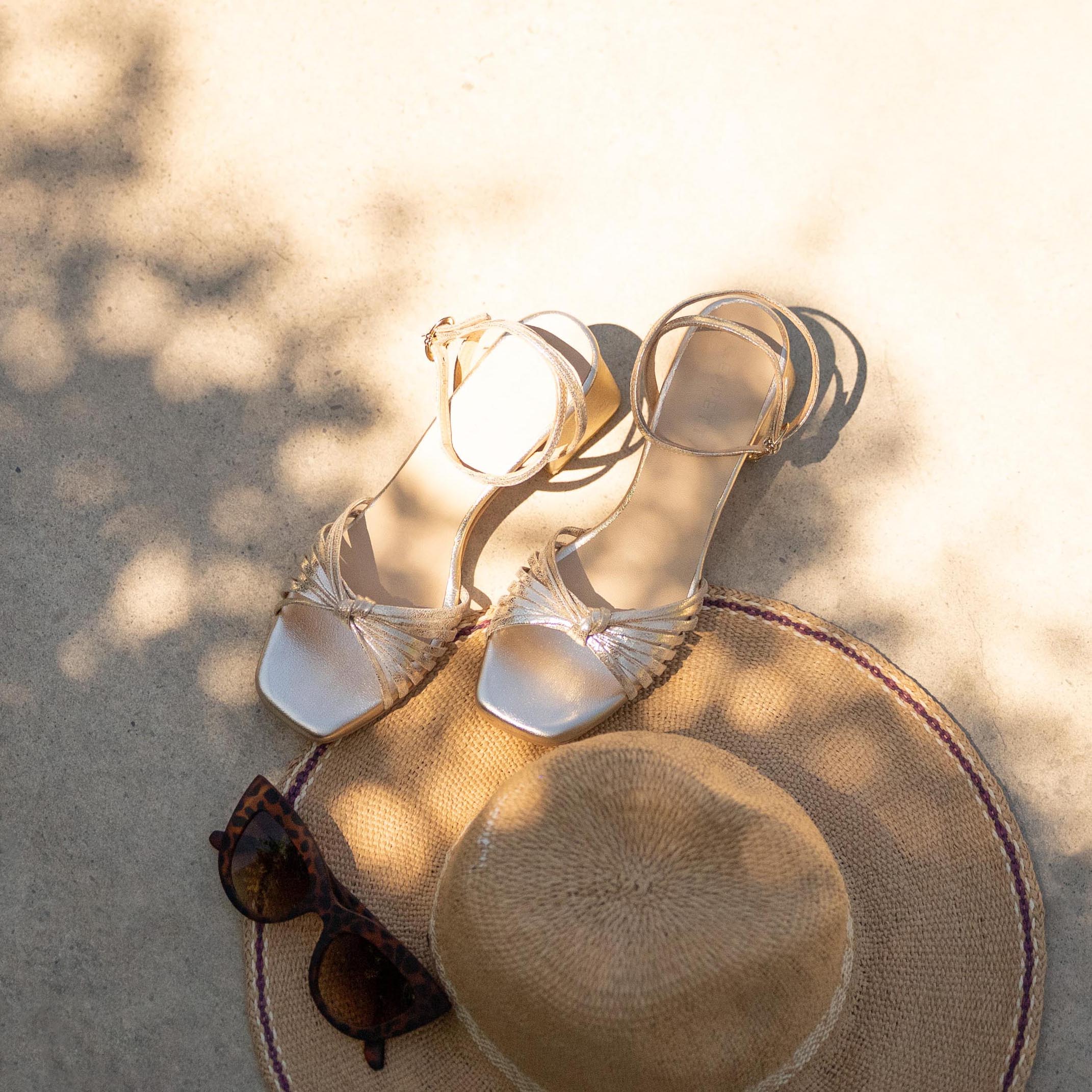 Sandalia Lucia Dorado